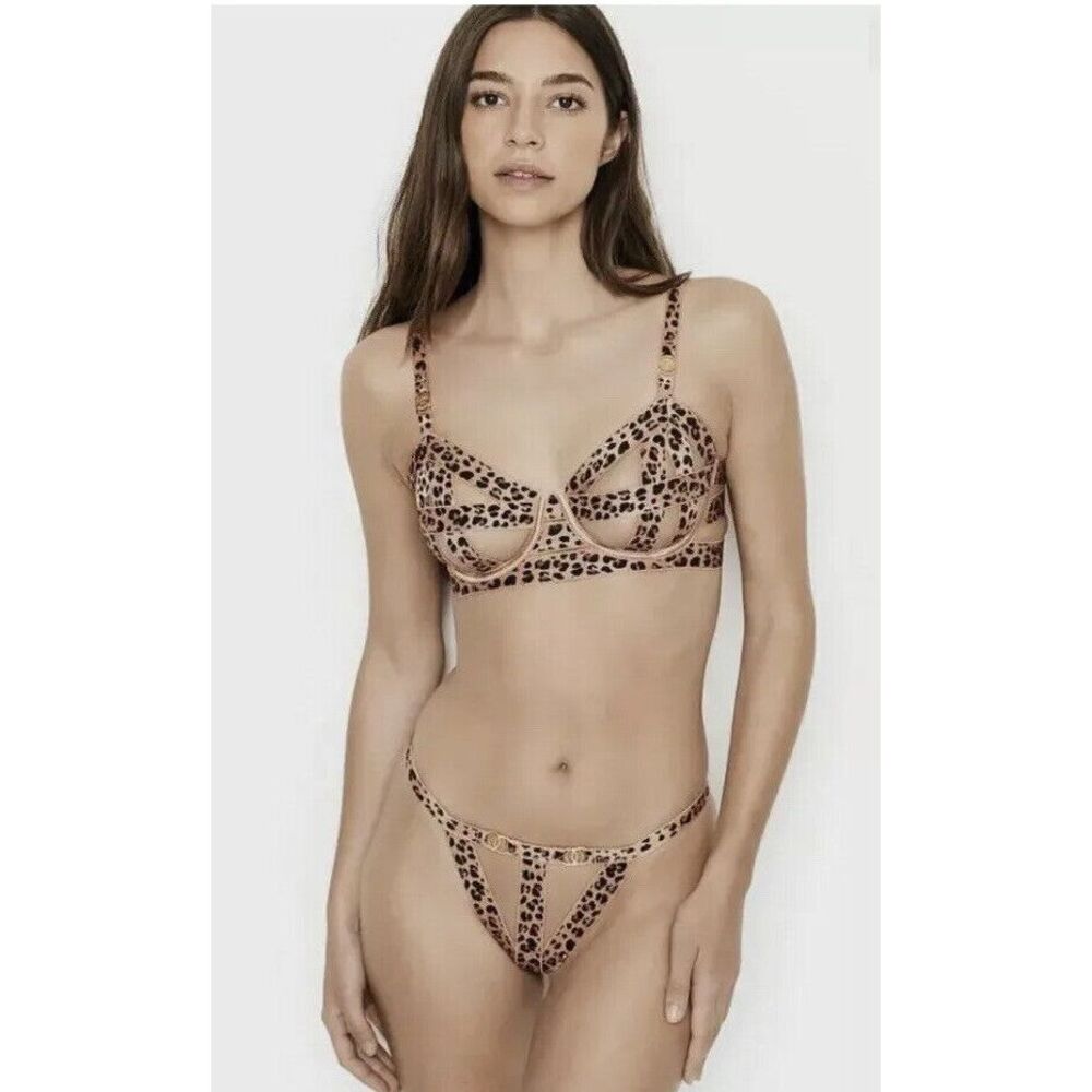 Victoria's' Secret Sexy Banded Leopard Strappy Balconet Bra Set‎ 36DDD & Panty L